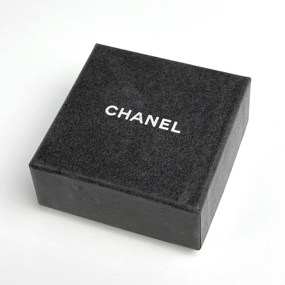 CHANEL Authentic Gold Logo Earrings - Picture 5 of 5